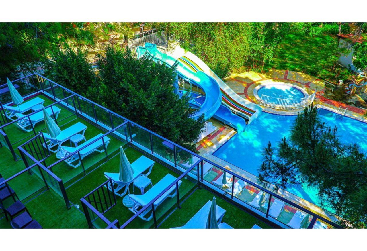 Festival Nature Hotel ケメル エクステリア 写真